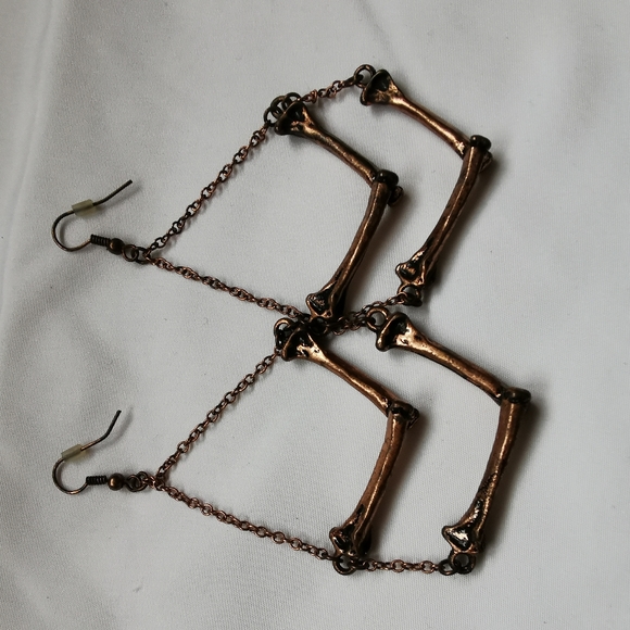 Unique copper bone earrings - Picture 3 of 4